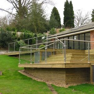 Barandilla de vidrio al aire libre